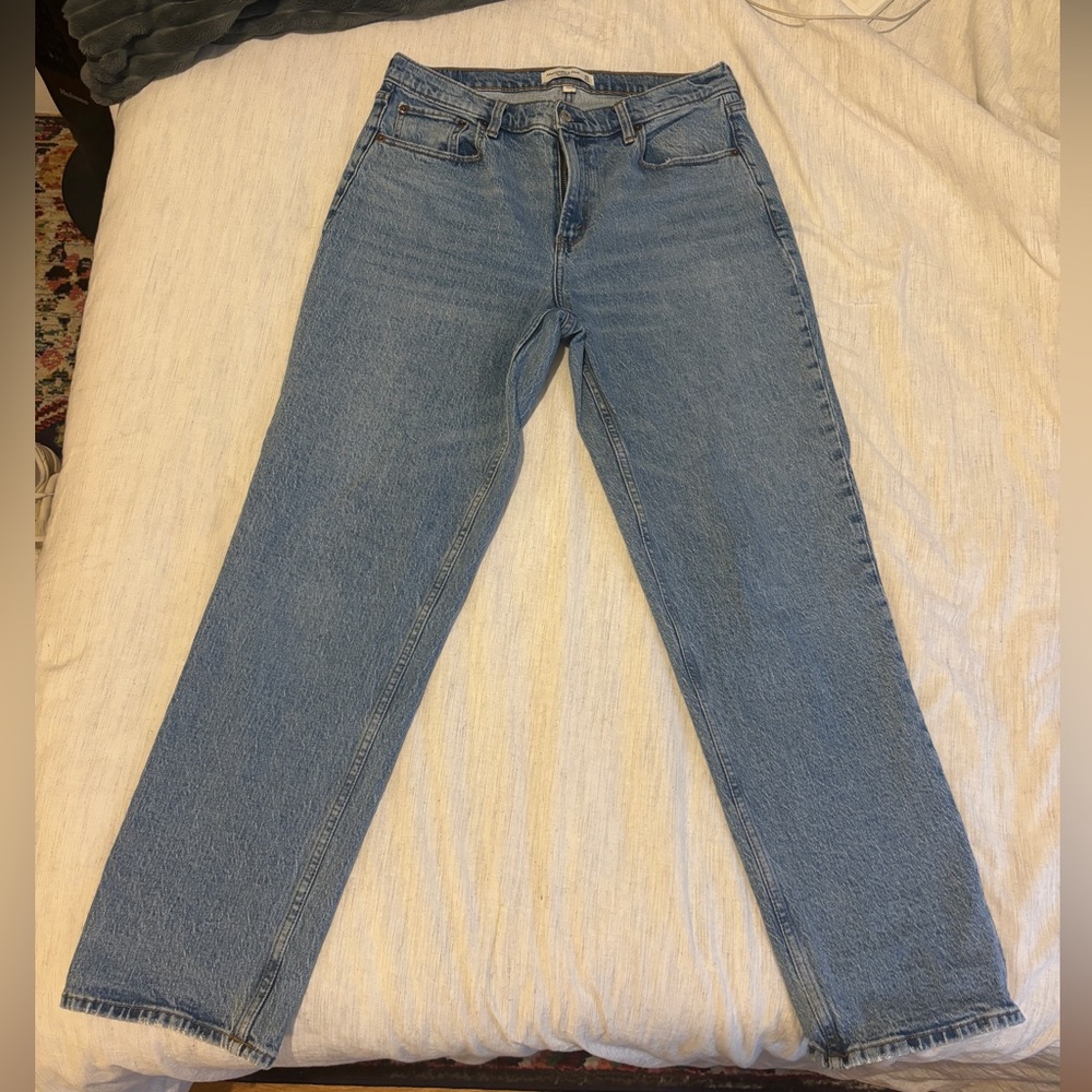 Abercrombie and Fitch Straight Women's Jeans